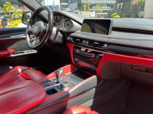 Bild 5/5 von BMW X6 xDrive 40d (2018)