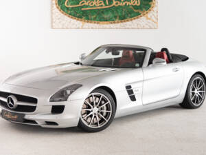 Image 2/48 of Mercedes-Benz SLS AMG Roadster (2012)