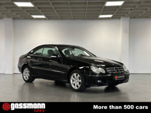 Image 3/15 of Mercedes-Benz CLK 280 (2006)