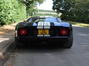 Image 5/15 of Ford GT (2006)