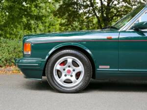 Immagine 32/50 di Bentley Turbo RT (1997)