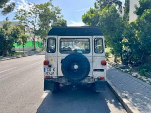 Image 3/5 of Land Rover 88 (1982)