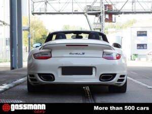 Immagine 7/15 di Porsche 911 Turbo S (2010)