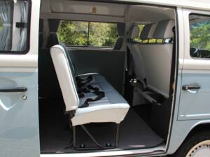 Immagine 2/17 di Volkswagen T2c Kombi &quot;Last Edition&quot; (2013)