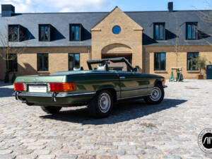 Image 5/30 of Mercedes-Benz 450 SL (1973)