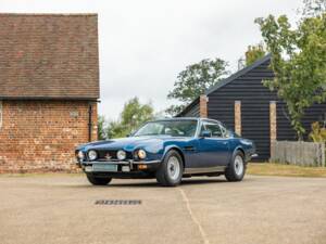 Image 10/50 of Aston Martin V8 EFi (1987)