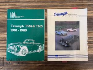 Image 34/50 of Triumph TR 4A IRS (1966)