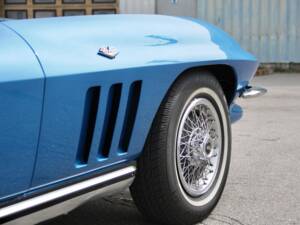 Bild 16/24 von Chevrolet Corvette Sting Ray Convertible (1965)