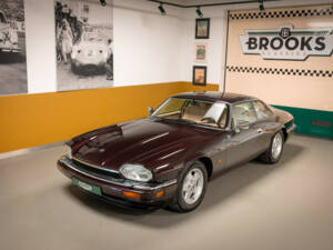 Image 6/50 of Jaguar XJS 6.0 (1994)