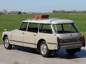Image 39/50 de Citroën ID 21 Break (1967)