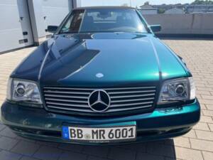 Afbeelding 5/20 van Mercedes-Benz SL 60 AMG (1997)