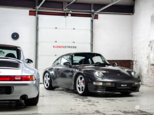 Image 11/11 of Porsche 911 Carrera (1995)