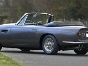 Bild 12/50 von Aston Martin DB 6 Vantage Volante (1969)