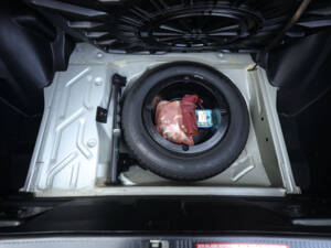 Immagine 41/100 di Mercedes-Benz 190 E 2.3 (1992)