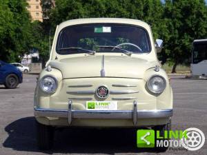 Image 8/10 of FIAT 600 (1958)