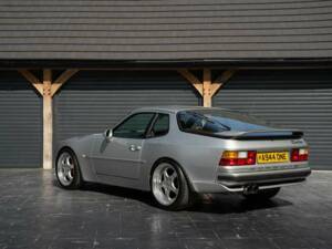 Immagine 22/50 di Porsche 944 Turbo (1990)