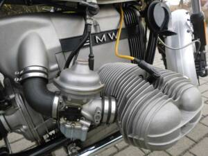 Image 11/17 of BMW DUMMY (1983)