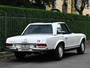 Image 13/38 de Mercedes-Benz 280 SL (1968)