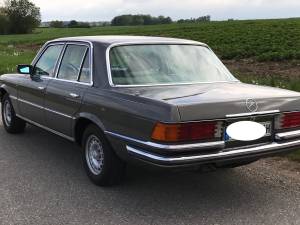 Image 2/21 of Mercedes-Benz 450 SE (1977)
