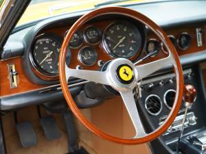 Immagine 12/30 di Ferrari 330 GTC (1966)