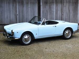 Image 1/38 of Alfa Romeo Giulietta Spider Veloce (1961)