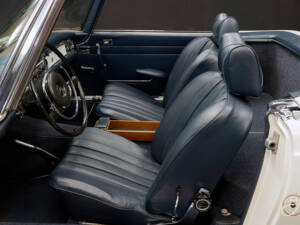Image 11/23 of Mercedes-Benz 280 SL (1968)
