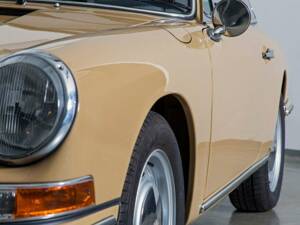 Image 9/20 de Porsche 911 2.0 L (1968)