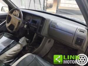 Image 6/10 of Volvo 440 (1989)