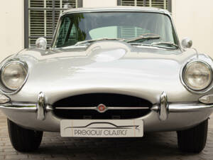 Afbeelding 18/57 van Jaguar E-Type (2+2) (1968)