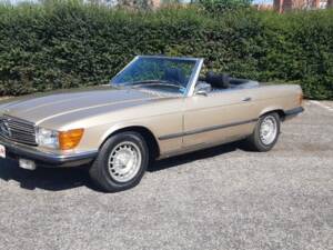 Imagen 1/34 de Mercedes-Benz 350 SL (1971)