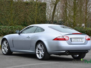 Image 3/50 de Jaguar XK 4.2 (2006)