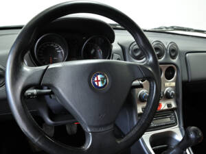 Image 20/29 of Alfa Romeo GTV 2.0 Twin Spark (2001)