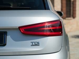 Bild 17/50 von Audi Q3 2.0 TDI quattro (2012)