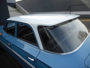 Image 20/23 of Chevrolet Bel Air Sedan (1961)