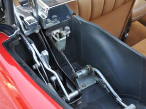 Image 24/52 de Mercedes-Benz 280 SL (1985)