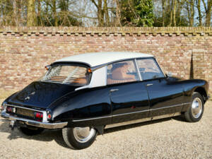 Image 49/50 de Citroën DS 19 (1963)