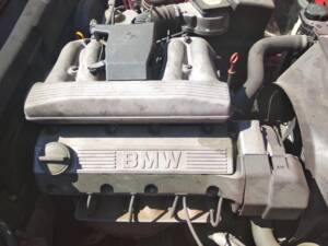 Bild 177/180 von BMW 316i (1989)