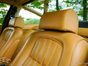 Image 58/80 of Ferrari 365 GTC&#x2F;4 (1972)