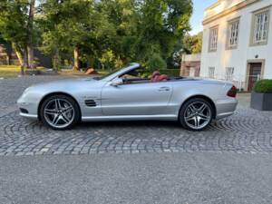 Image 5/8 of Mercedes-Benz SL 55 AMG (2003)