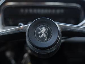 Image 18/29 of Peugeot 404 Coupé (1966)