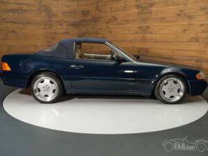 Image 5/7 of Mercedes-Benz 300 SL (1993)