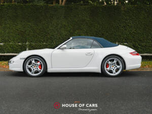 Immagine 9/50 di Porsche 911 Carrera 4S (2007)