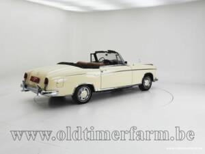 Image 2/15 of Mercedes-Benz 220 SE Cabriolet (1961)