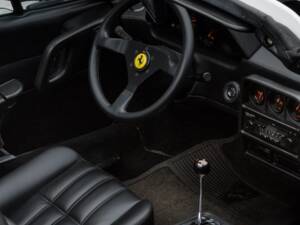 Bild 27/34 von Ferrari 328 GTS (1988)