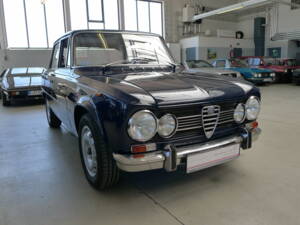 Bild 29/40 von Alfa Romeo Giulia 1.3 Super (1972)