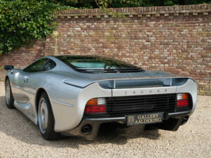 Bild 27/50 von Jaguar XJ 220 (1994)