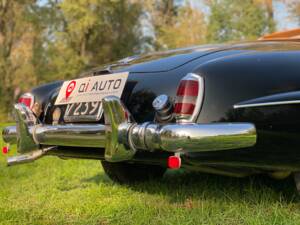 Image 23/67 of Mercedes-Benz 190 SL (1961)