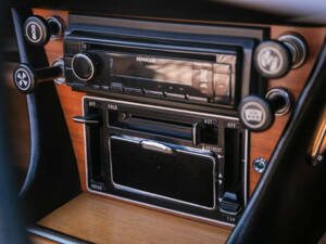 Image 29/49 de Triumph Stag (1977)
