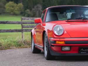 Image 7/34 of Porsche 911 Carrera 3.2 (1986)