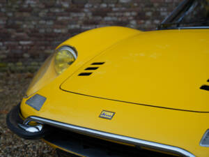 Bild 50/50 von Ferrari Dino 246 GT (1971)